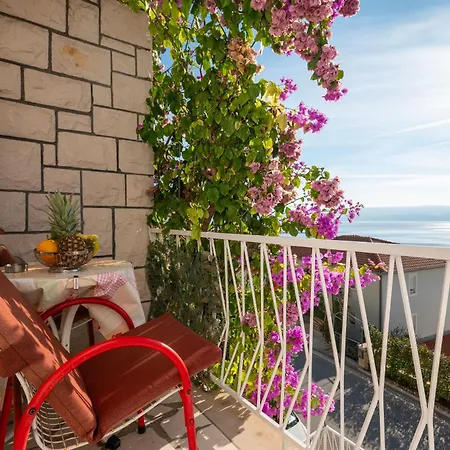 Ivana - With Parking Lejlighed *