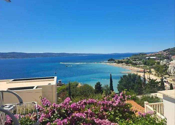 Ivana - With Parking * Omiš