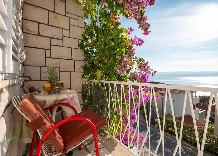 Ivana - With Parking Lejlighed *